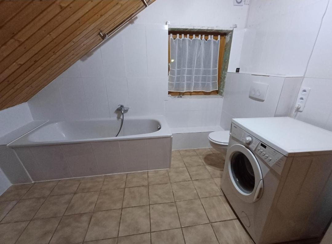 Wolpertshausen Hopfach Dachwohnung מראה חיצוני תמונה